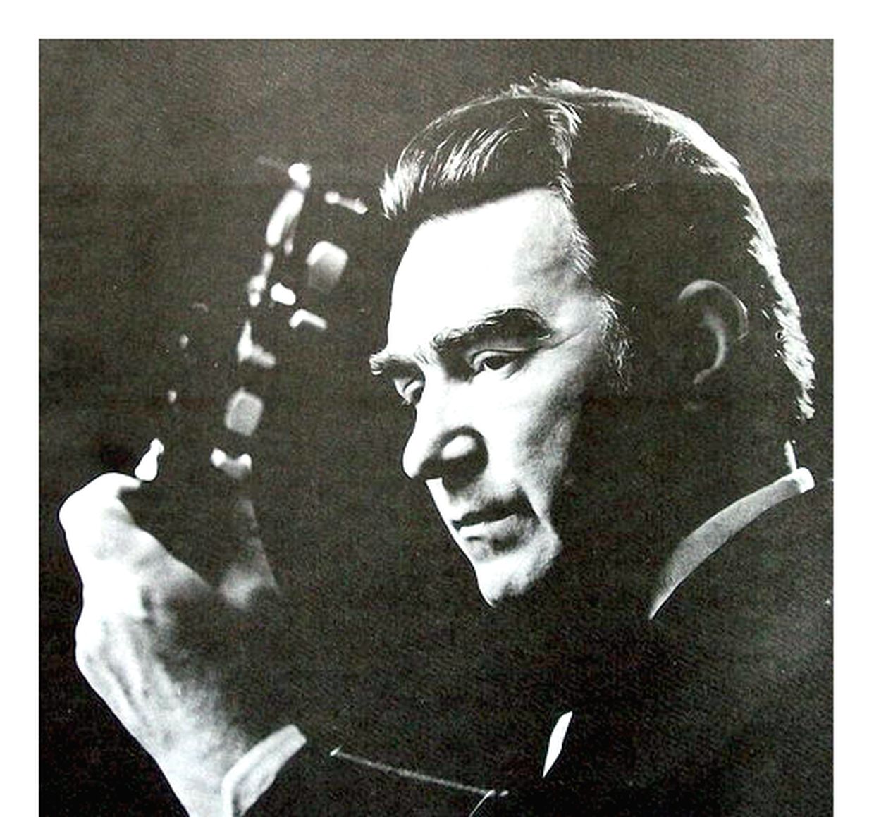 Лев Андронов